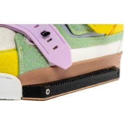 Slingshot Copycat Women's Wakeboard Boots - 2022 20 Slingshot Copycat Women's Wakeboard Boots - 2022 -Liquid Forces Shop 2022 Slingshot Copycat Womens Wakeboard Boot Mounting Area 12111.1639426089