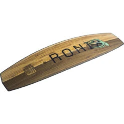 Ronix Diplomat Wakeboard - 2023 19 Ronix Diplomat Wakeboard - 2023 -Liquid Forces Shop 2023 RONIX WAKEBOARD DIPLOMAT BASE 3 4 ANGLE 2 12967.1663357024