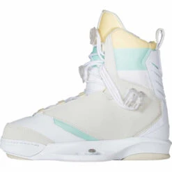 Liquid Force Vida 6X Women's Wakeboard Bindings - 2023 10 Liquid Force Vida 6X Women's Wakeboard Bindings - 2023 -Liquid Forces Shop IMG 6330 01 81582.1668193989