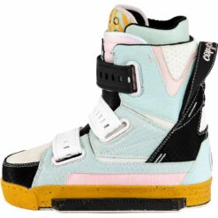 Slingshot Copycat Women's Wakeboard Boots - 2023 -Liquid Forces Shop Slingshot 2023 Copycat Womens Wakeboard Boot Left Side 14126.1661177448
